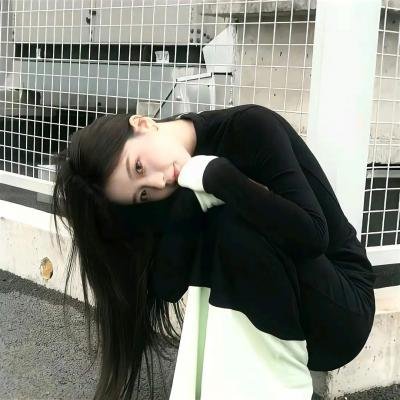 小鼓女